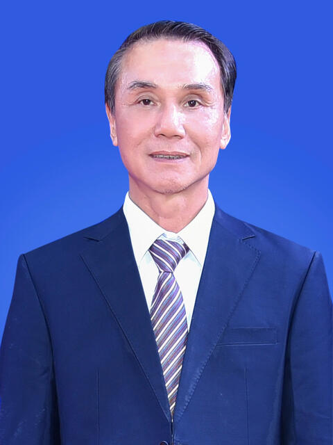 NGUYỄN VĂN MAU