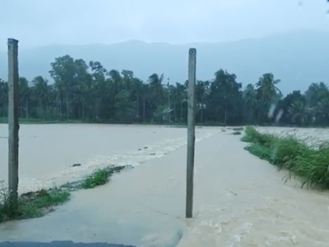Bình Định: Đi bắt cá ven sông, một thanh niên bị lũ cuốn mất tích - ảnh 1