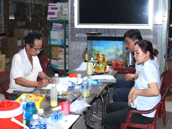 Bình Định: Khởi tố 3 người mua bán sách giáo khoa không rõ nguồn gốc - ảnh 1