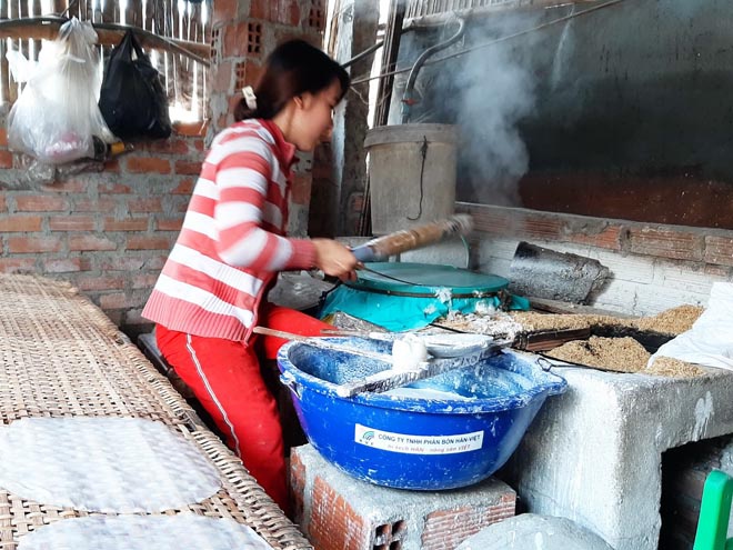 Các làng nghề ở Bình Định tất bật vào vụ tết - ảnh 10