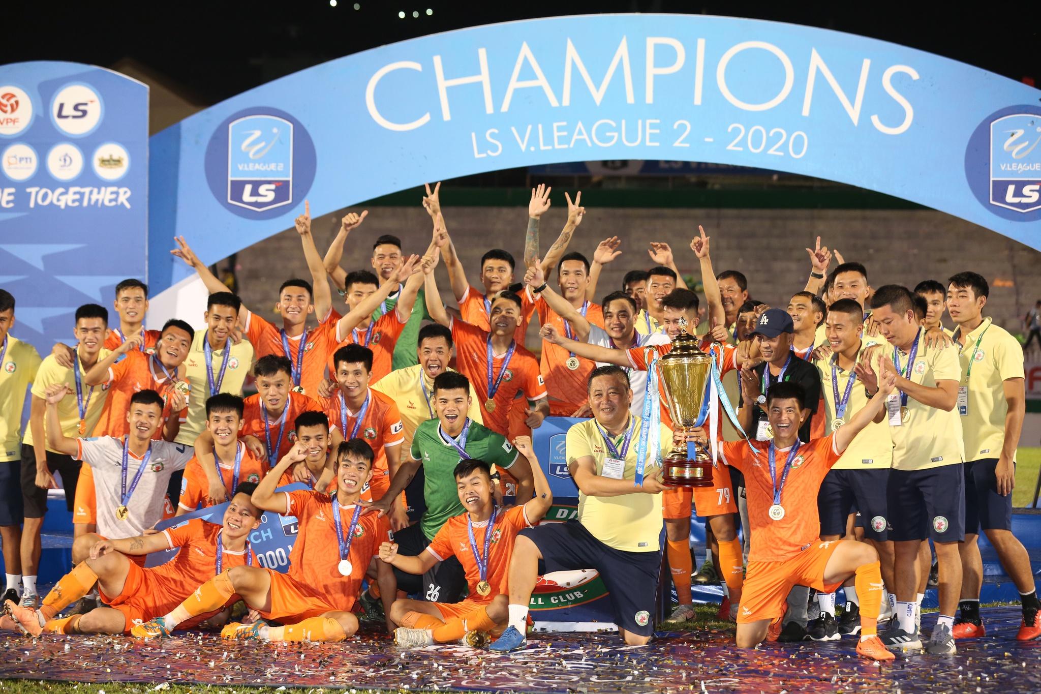 Bình Định sau niềm vui trở lại 'mái nhà xưa' làm gì để trụ lại V-League? - ảnh 1