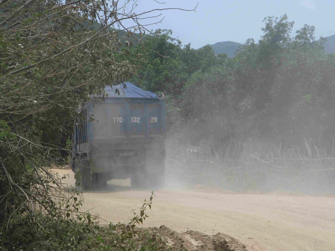 Bình Định: Kỷ luật chủ tịch xã để doanh nghiệp khai thác đất 'nhầm' vị trí! - ảnh 2