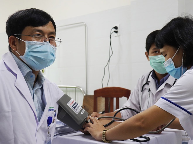 Bình Định: Triển khai tiêm vắc xin phòng Covid-19 - ảnh 1