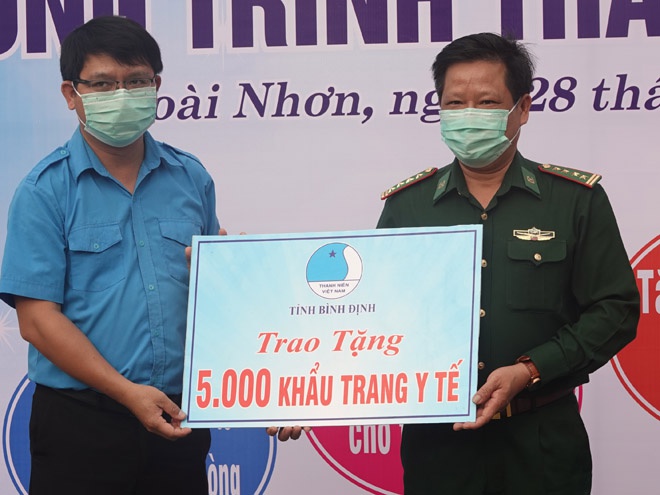 Thanh niên Bình Định tổ chức nhiều hoạt động tại Chương trình Tháng Ba biên giới - ảnh 3