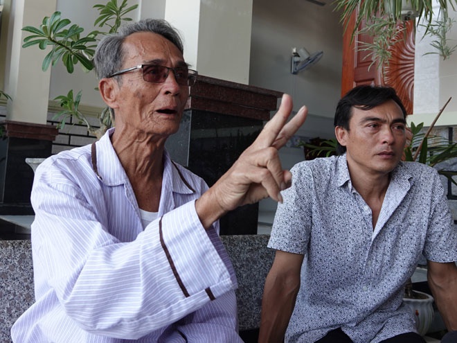 3 ngư dân Bình Định bị chìm tàu, lênh đênh trên biển 48 giờ sắp về nhà - ảnh 1