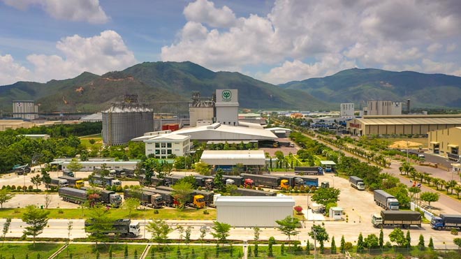Bí thư Tỉnh ủy Bình Định: 5 năm tới phải hoàn thành nhiều tuyến đường huyết mạch - ảnh 2