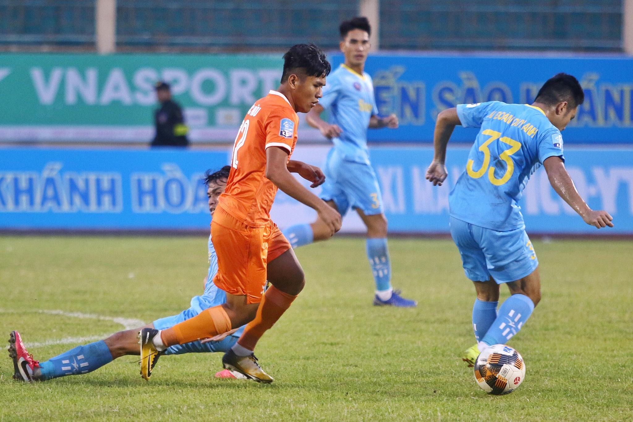 Gió xoay chiều, Bình Định sáng cửa trở lại V-League sau 12 năm - ảnh 2