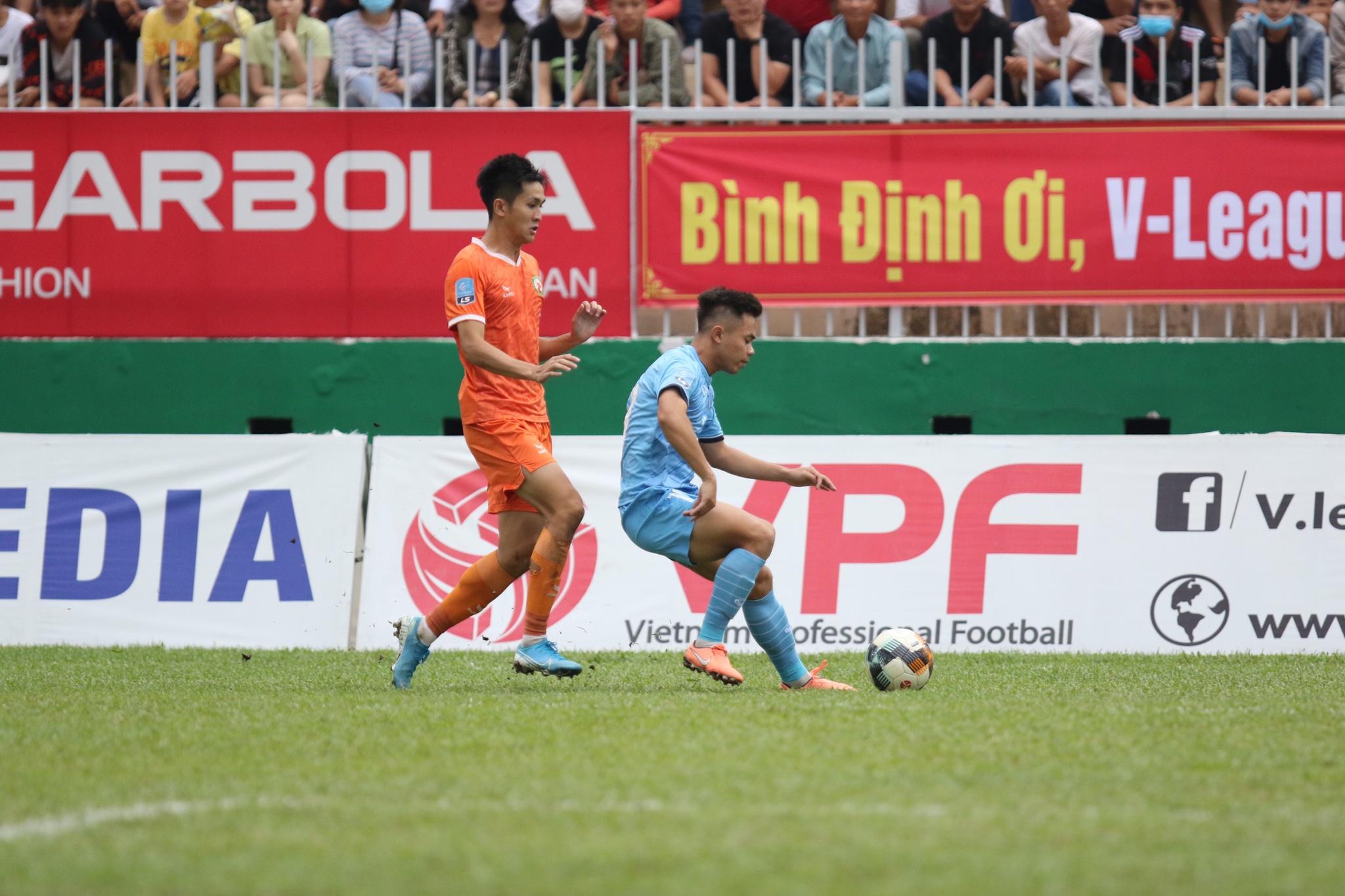 Kết quả suất lên hạng V-League: Chúc mừng CLB Bình Định, tiếc cho Bà Rịa - Vũng Tàu! - ảnh 18