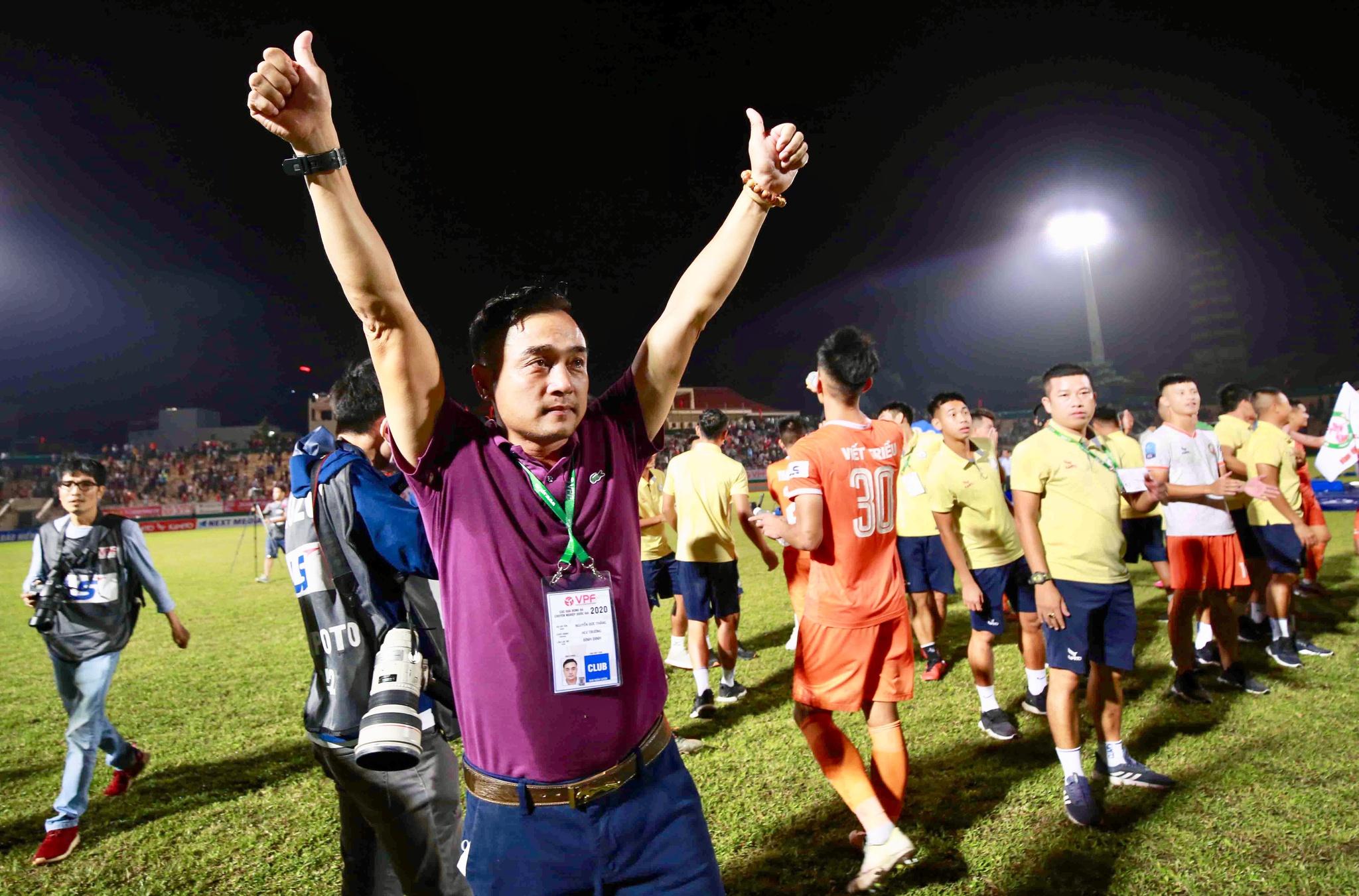 Bình Định sau niềm vui trở lại 'mái nhà xưa' làm gì để trụ lại V-League? - ảnh 2