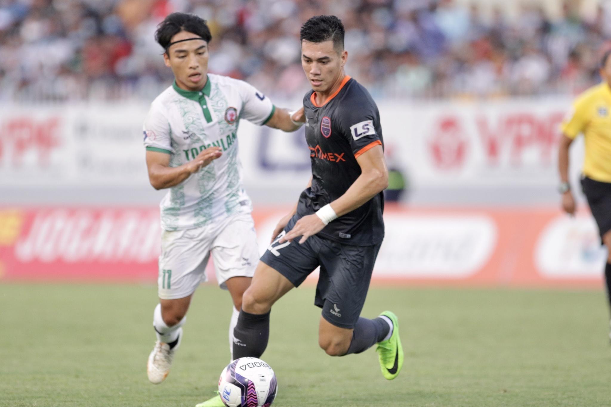 CLB Bình Định 0-0 Bình Dương, V-League 2022: Hồ Tấn Tài đối đầu Tiến Linh - ảnh 2