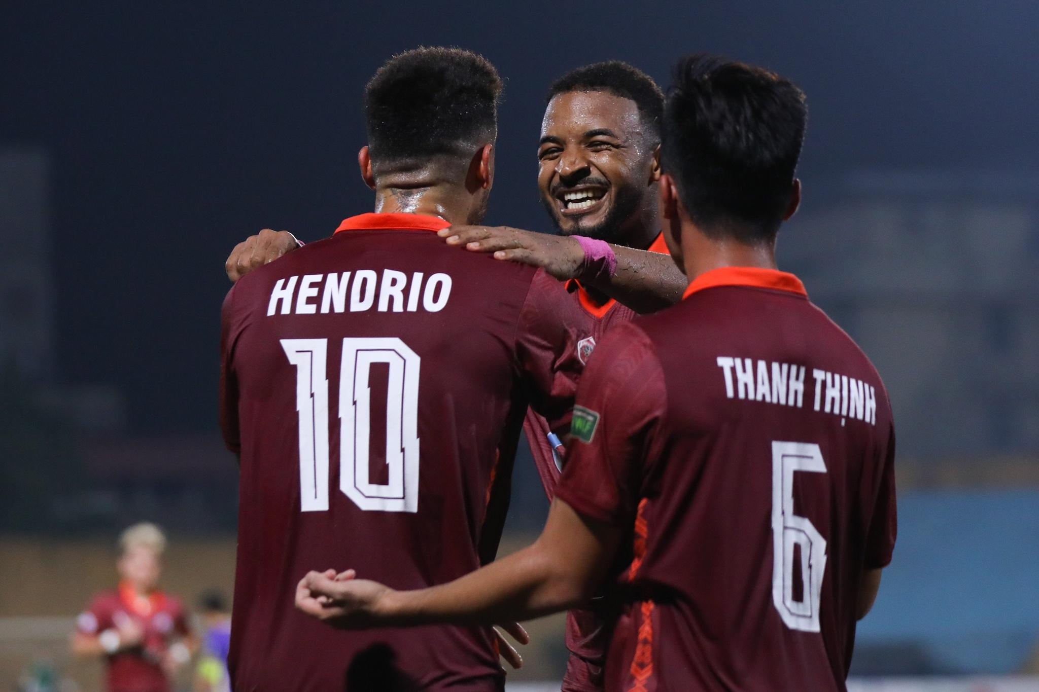 Kết quả Hà Nội FC 0-3 CLB Bình Định: Rafaelson lập hat-trick, Duy Mạnh nhận thẻ đỏ - ảnh 30