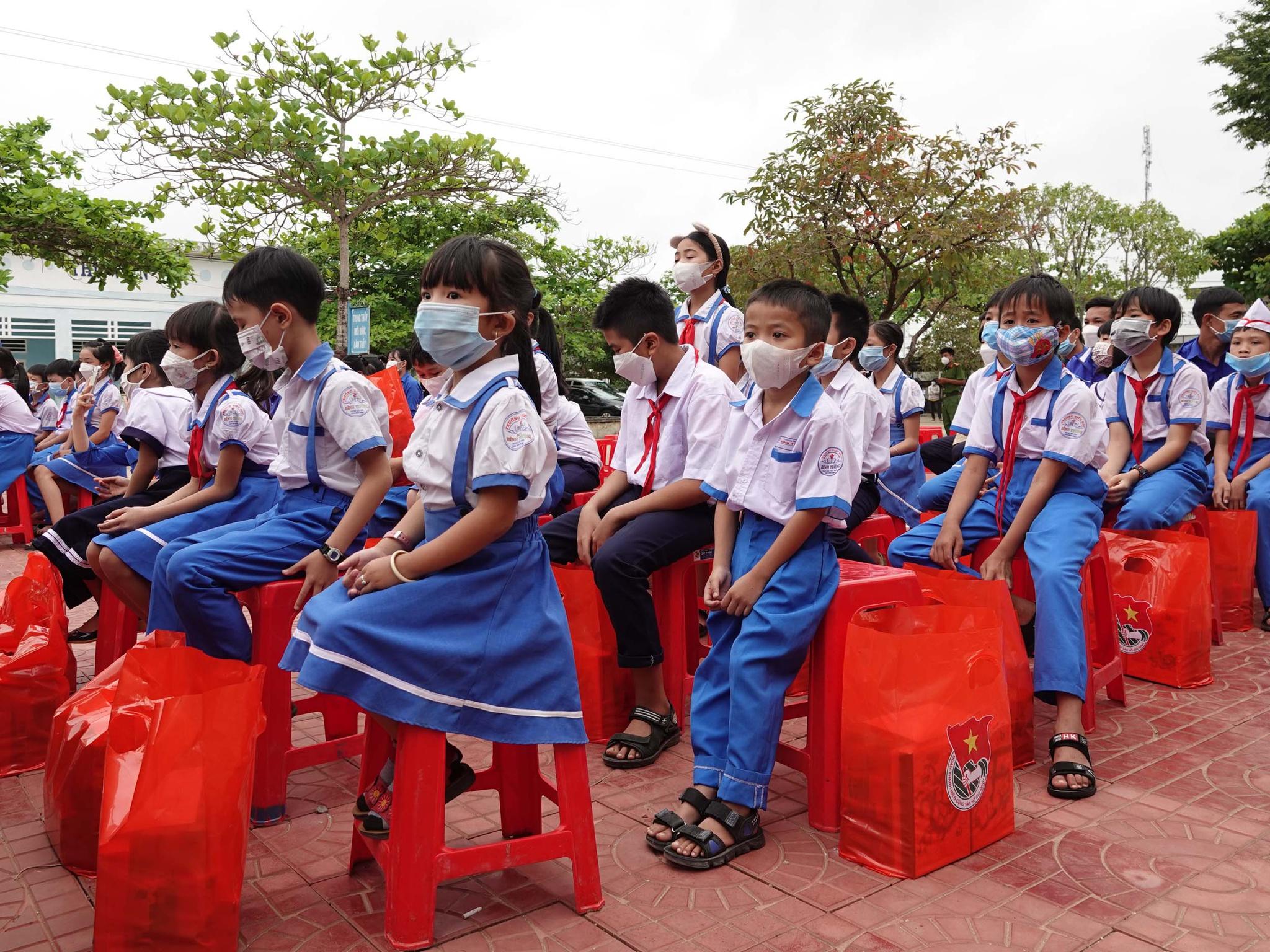 Tỉnh đoàn Bình Định ra quân Tháng Thanh niên năm 2022 - ảnh 5