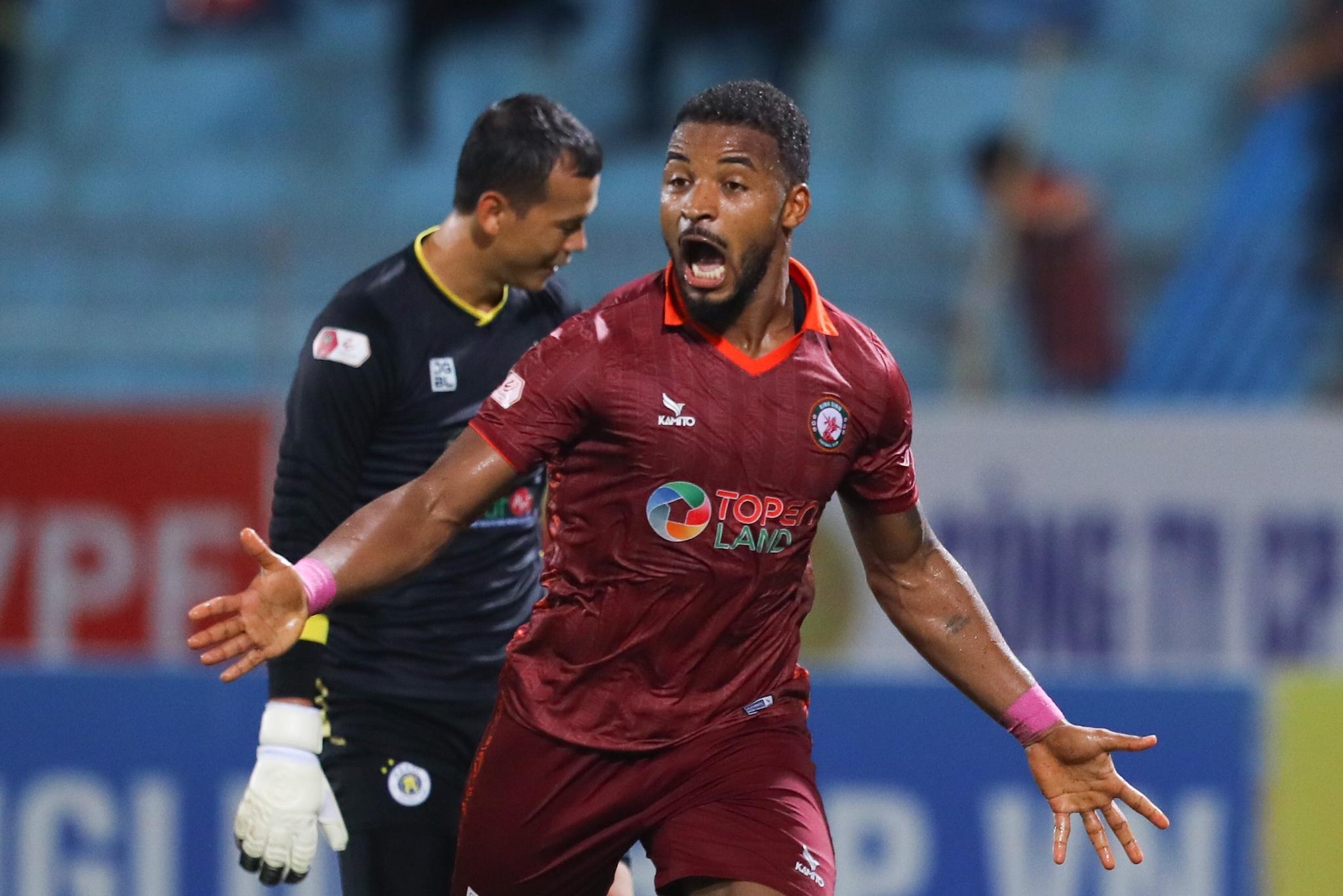 Kết quả Hà Nội FC 0-3 CLB Bình Định: Rafaelson lập hat-trick, Duy Mạnh nhận thẻ đỏ - ảnh 17