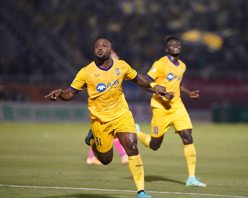 Bình Định lại thắng lớn trong đội hình tiêu biểu vòng 4 V-League - ảnh 4