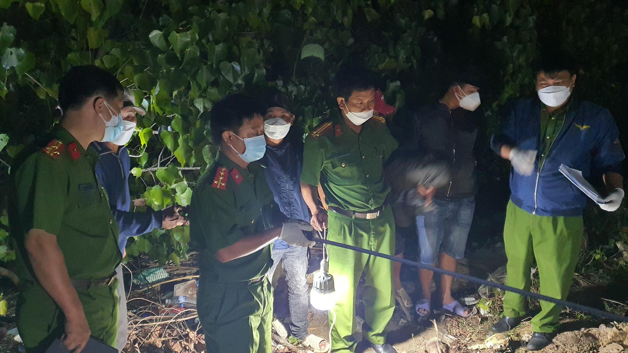 Bình Định: Sát hại chủ nợ rồi mang thi thể từ biển lên nghĩa địa phi tang - ảnh 2