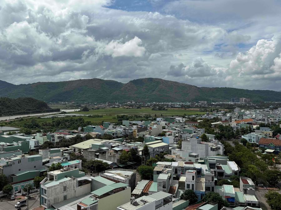 Các địa phương, nhất là ở khu vực phía Đông tỉnh tập trung theo dõi, nắm chắc diễn biến của bão và xây dựng các kịch bản chi tiết. Ảnh: P.V img-0621.jpg