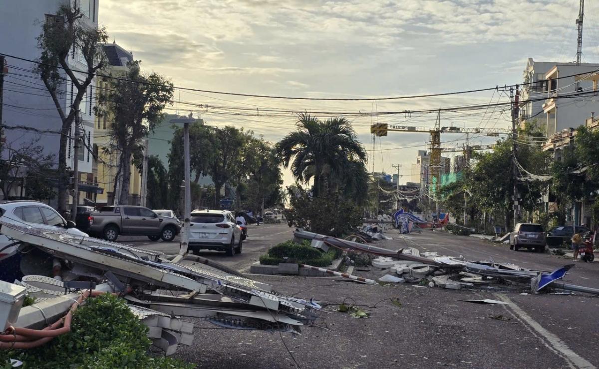 ngổn ngang sau bão, người dân gia lai thấy may mắn vì đã đề phòng cẩn thận hình ảnh 3 ngon ngang sau bao, nguoi dan gia lai thay may man vi da de phong can than hinh anh 3