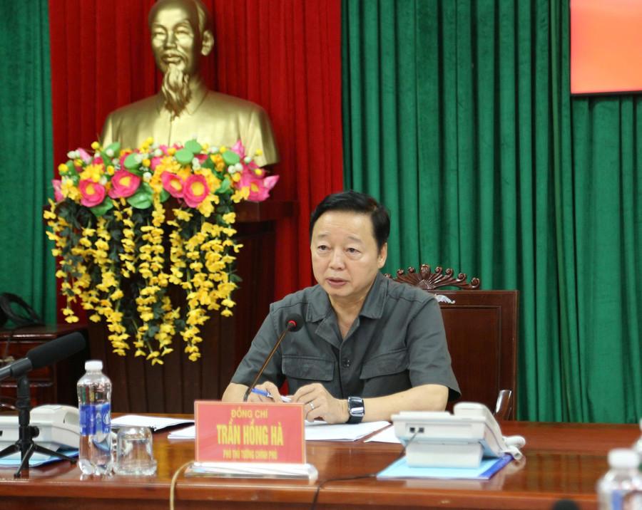 Phó Thủ tướng Chính phủ Trần Hồng Hà chủ trì cuộc họp. Ảnh: H.P khac-phuc-hau-qua-bao-so-13.jpg