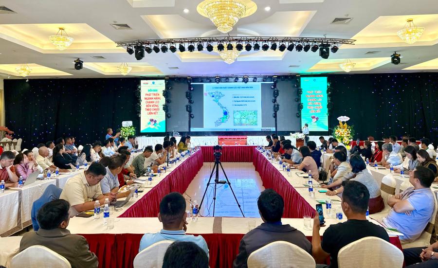 Quang cảnh diễn đàn. Ảnh: Hà Duy quang-canh-dien-dan-anh-ha-duy.jpg