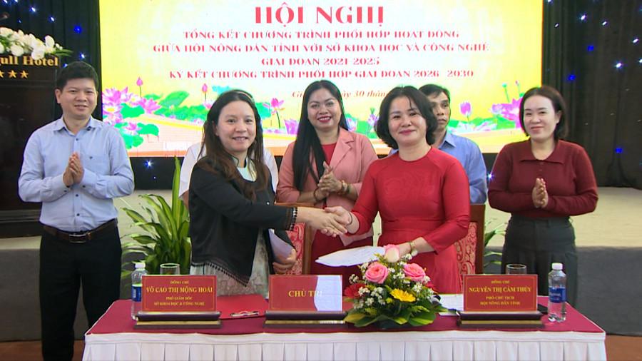 Hội Nông dân tỉnh và Sở Khoa học và Công nghệ ký kết Chương trình phối hợp giai đoạn 2026-2030. Ảnh: Bảo Long hoi-nong-dan-tinh-va-so-khoa-hoc-va-cong-nghe-gia-lai-ky-ket-chuong-trinh-phoi-hop-giai-doan-2026-2030.jpg