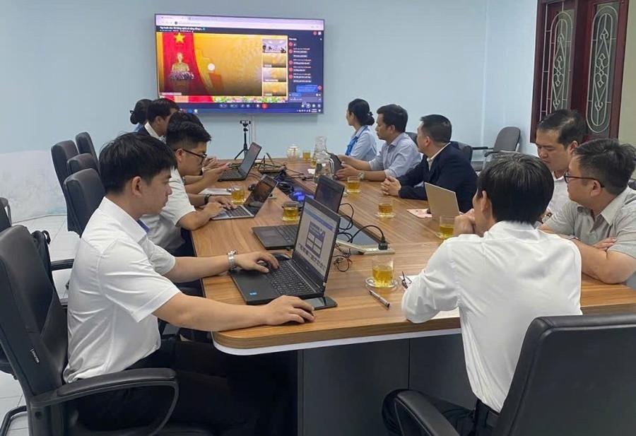 Quang cảnh buổi tập huấn tại Sở Khoa học và Công nghệ. Ảnh: ĐVCC so-khcn-phoi-hop-tinh-doan-mobifone-gia-lai-truc-tuyen.jpg