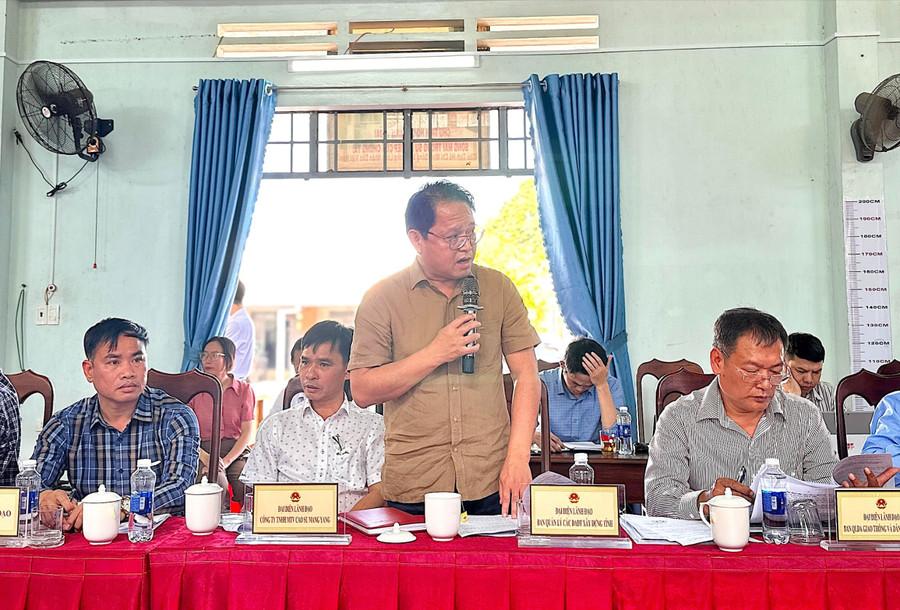 Đại diện Ban Quản lý dự án các công trình giao thông và dân dụng tỉnh báo cáo tình hình triển khai công tác bồi thường GPMB thực hiện Dự án đường bộ cao tốc Quy Nhơn - Pleiku. Ảnh: Hà Duy dai-dien-bql-du-an-cac-cong-trinh-giao-thong-va-dan-dung-tinh-bao-cao-tinh-hinh-trien-khai-cong-tac-boi-thuong-giai-phong-mat-bang.jpg