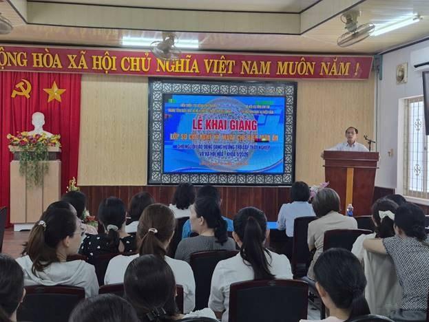 Việc tổ chức lớp sơ cấp nghề kỹ thuật chế biến món ăn giúp người lao động thất nghiệp sớm quay lại thị trường lao động và chuyển đổi nghề phù hợp với nhu cầu của