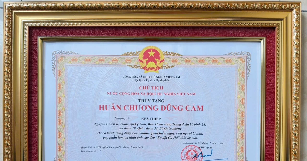 Chủ tịch nước truy tặng Huân chương Dũng cảm cho Thượng sĩ Kpă Thiêp
