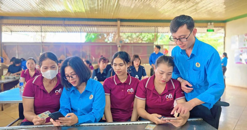 Lan tỏa kiến thức số cho công nhân lao động ở Gia Lai