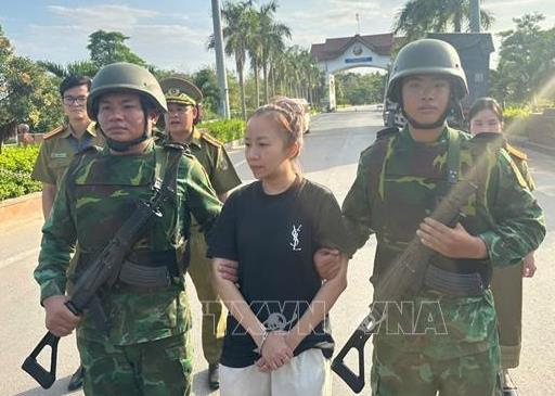 Lưới trời lồng lộng, tuy thưa nhưng khó thoát!