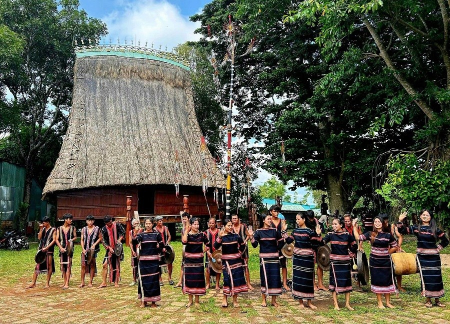 Gia Lai: Khảo sát, phát triển sản phẩm du lịch cộng đồng tại Làng Ơp